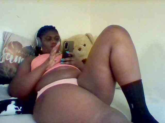 Sexxy-slim-honey webcam