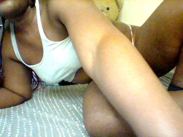 Sexxy-slim-honey webcam