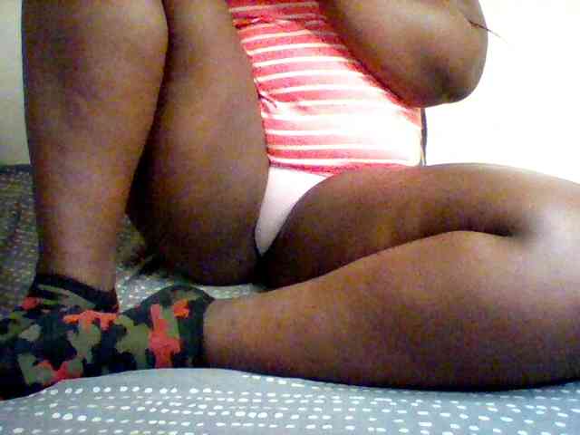 Sexxy-slim-honey webcam