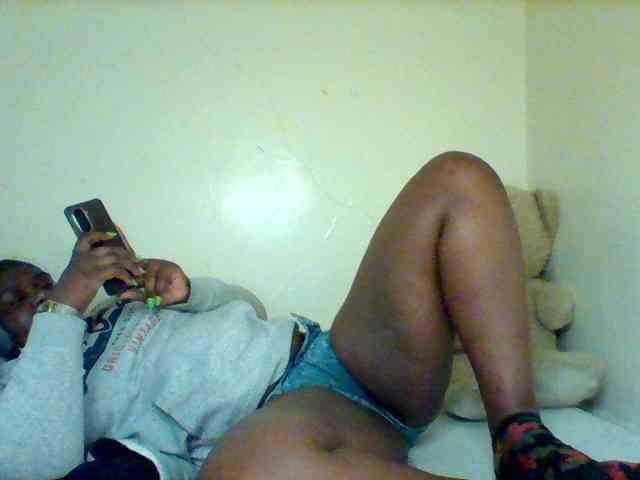 Sexxy-slim-honey webcam