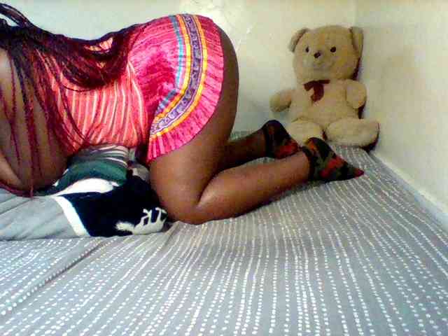 Sexxy-slim-honey webcam