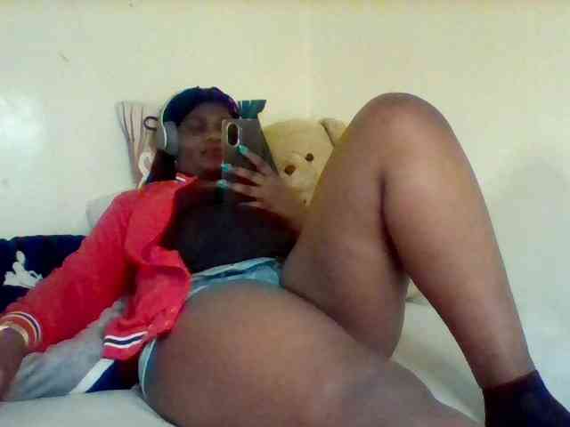 Sexxy-slim-honey webcam