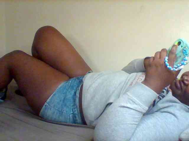 Sexxy-slim-honey webcam
