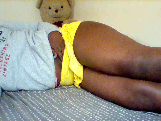 Sexxy-slim-honey webcam