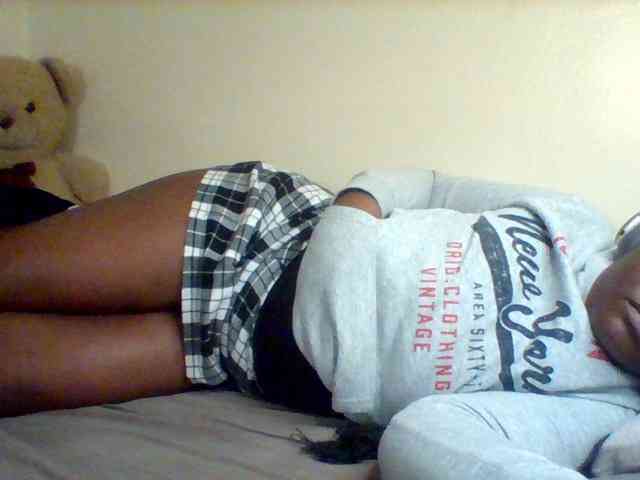 Sexxy-slim-honey webcam