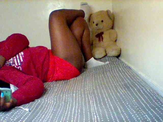 Sexxy-slim-honey webcam