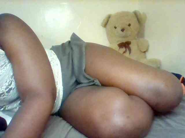 Sexxy-slim-honey webcam