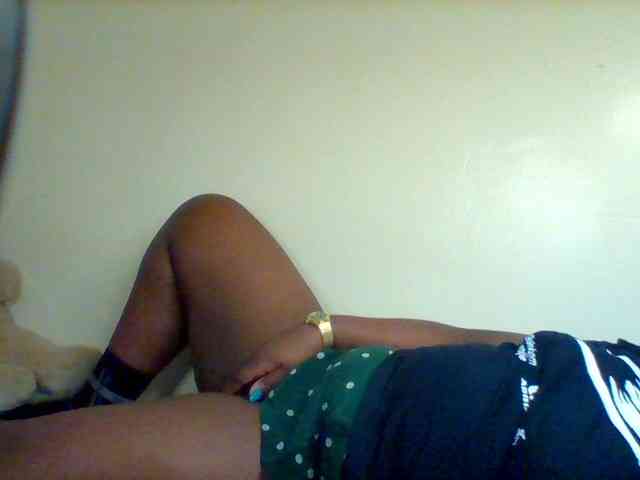 Sexxy-slim-honey webcam