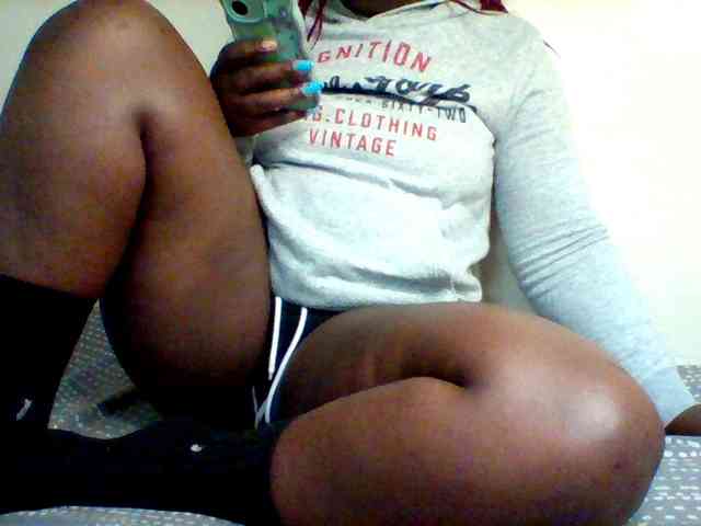 Sexxy-slim-honey webcam