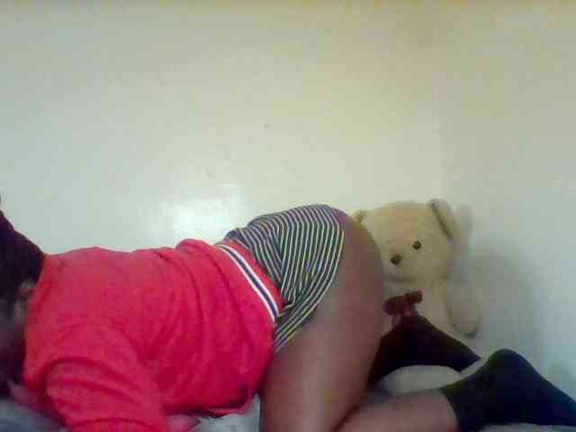 Sexxy-slim-honey webcam