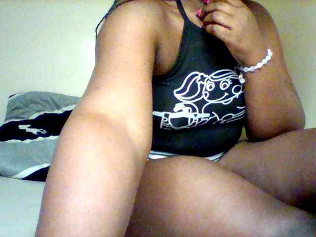 Sexxy-slim-honey webcam