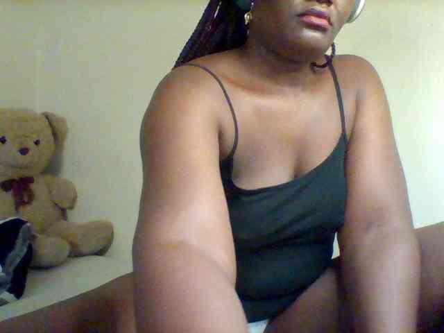 Sexxy-slim-honey webcam