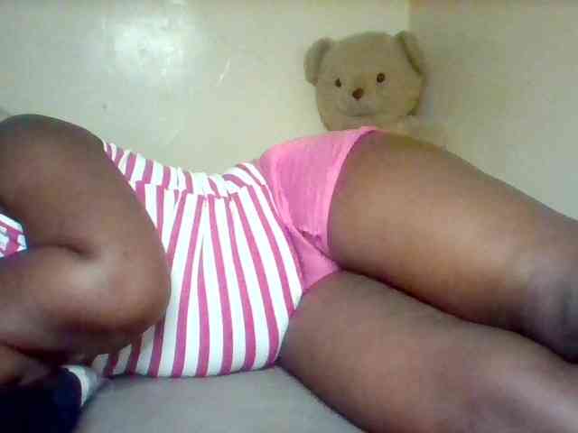 Sexxy-slim-honey webcam