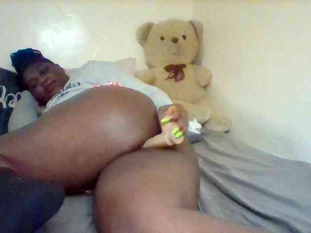 Sexxy-slim-honey webcam