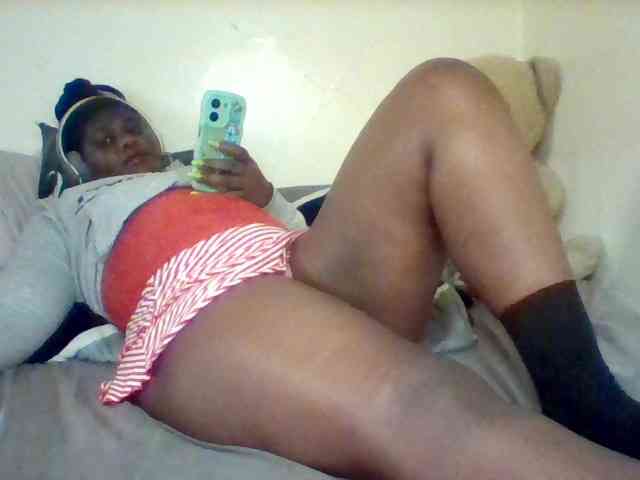 Sexxy-slim-honey webcam