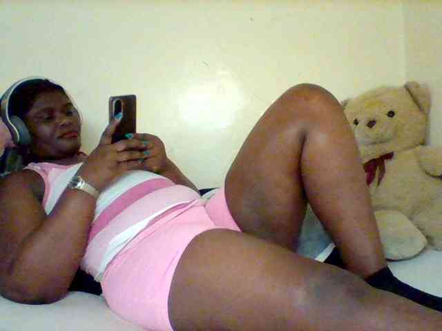 Sexxy-slim-honey webcam