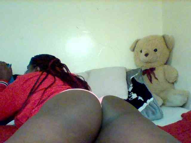 Sexxy-slim-honey webcam