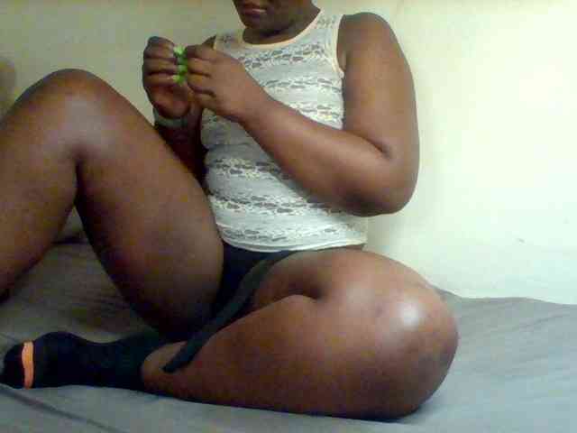 Sexxy-slim-honey webcam