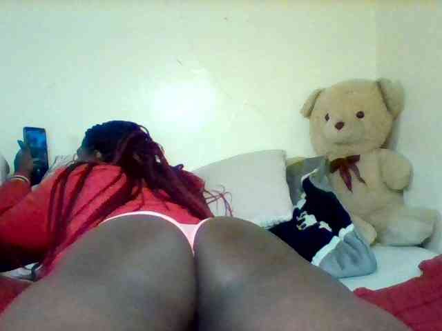 Sexxy-slim-honey webcam