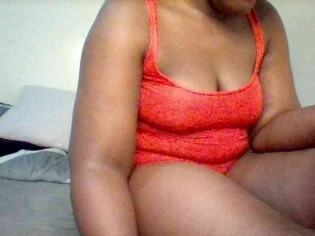 Sexxy-slim-honey webcam
