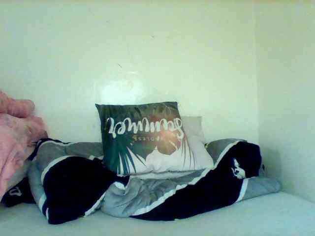 Sexxy-slim-honey webcam