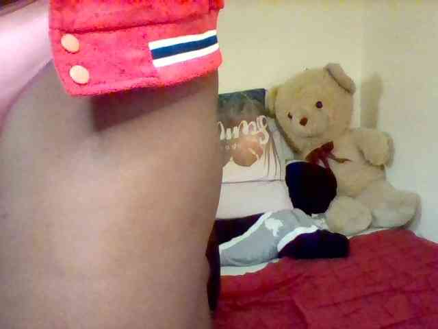 Sexxy-slim-honey webcam