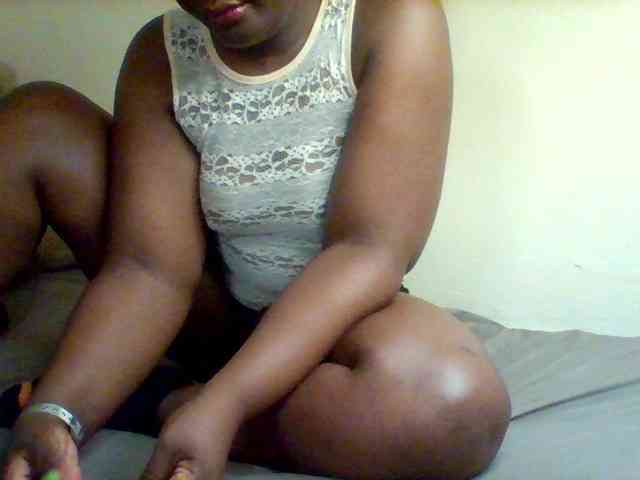 Sexxy-slim-honey webcam