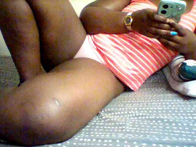 Sexxy-slim-honey webcam