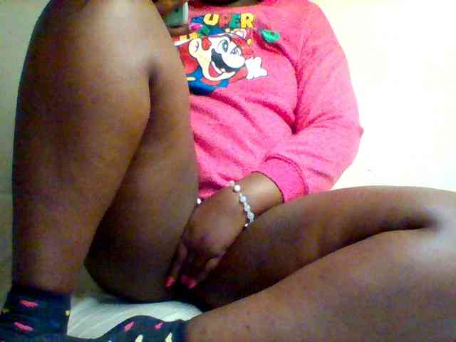Sexxy-slim-honey webcam