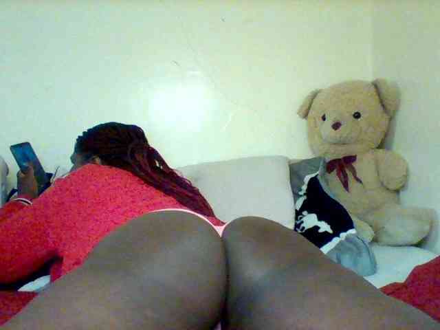 Sexxy-slim-honey webcam