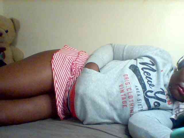 Sexxy-slim-honey webcam