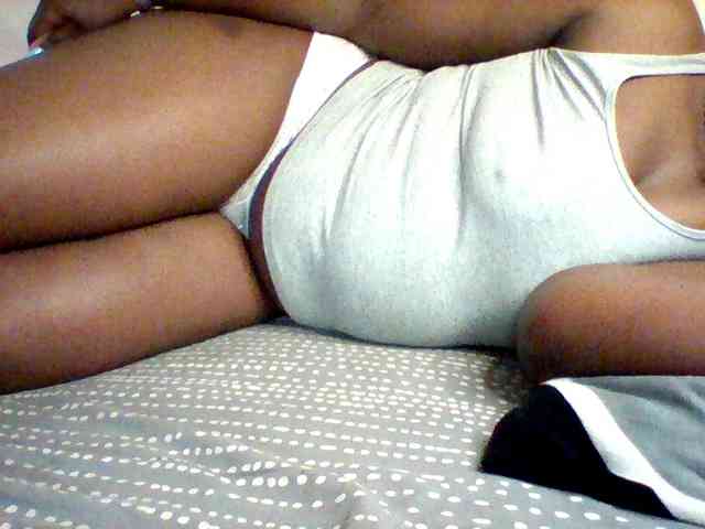 Sexxy-slim-honey webcam