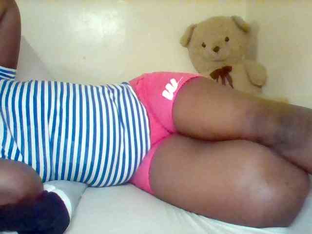 Sexxy-slim-honey webcam