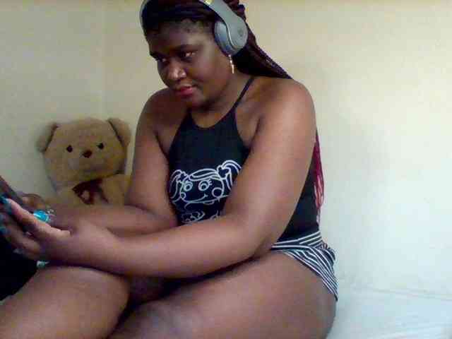 Sexxy-slim-honey webcam