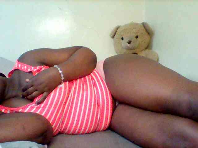 Sexxy-slim-honey webcam