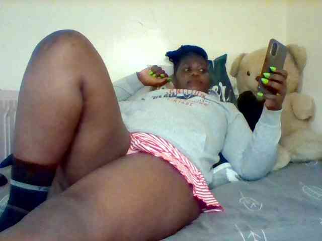 Sexxy-slim-honey webcam