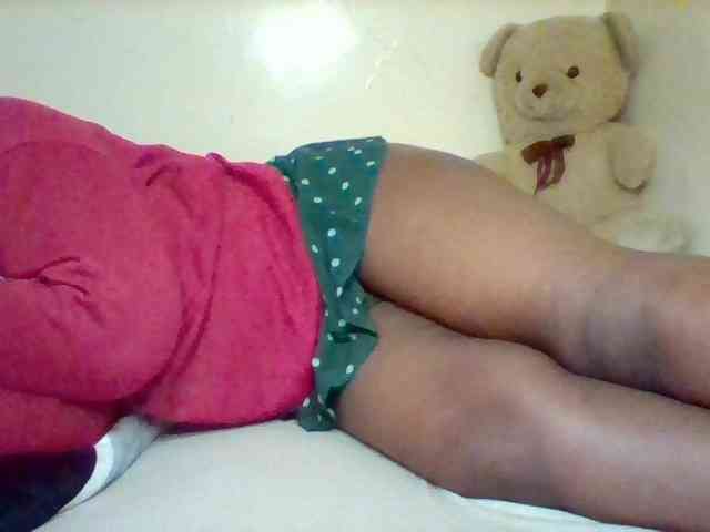 Sexxy-slim-honey webcam