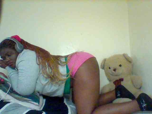 Sexxy-slim-honey webcam