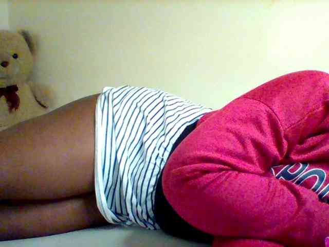Sexxy-slim-honey webcam