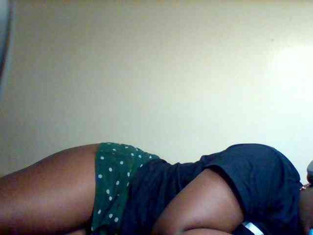 Sexxy-slim-honey webcam