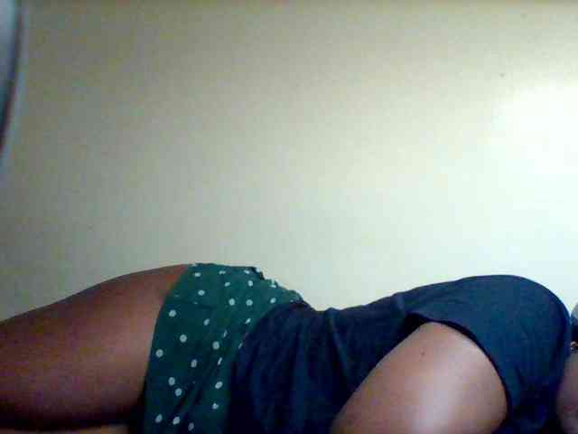 Sexxy-slim-honey webcam