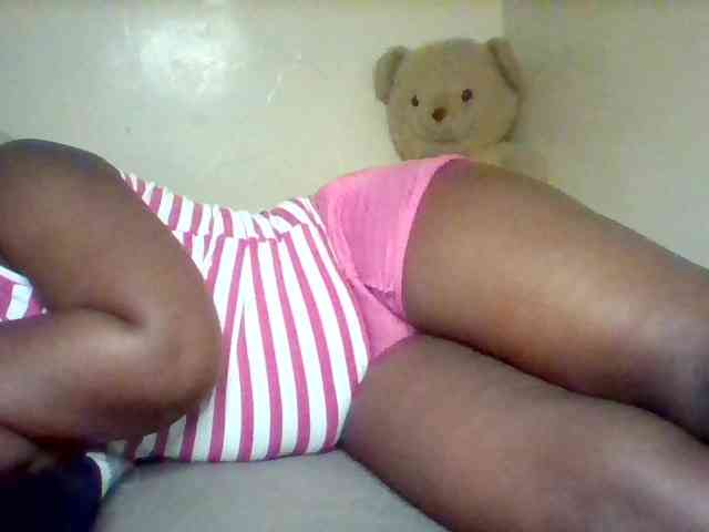 Sexxy-slim-honey webcam
