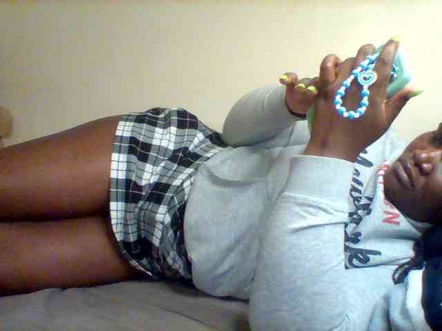 Sexxy-slim-honey webcam
