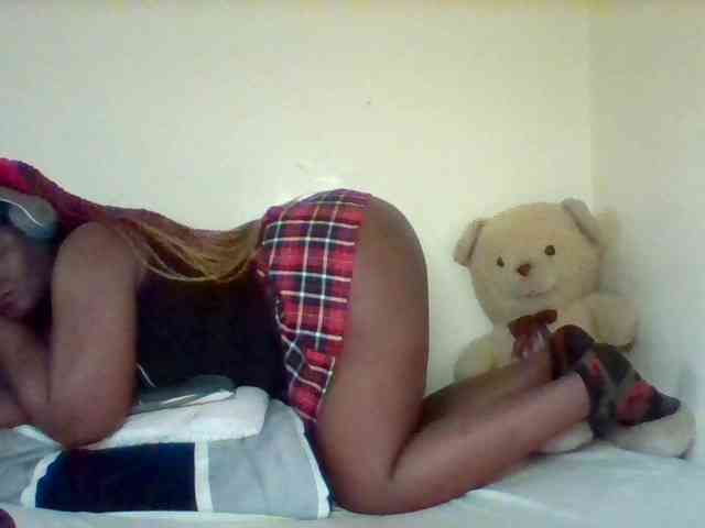 Sexxy-slim-honey webcam