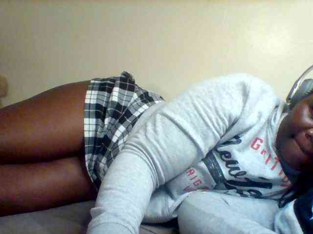 Sexxy-slim-honey webcam