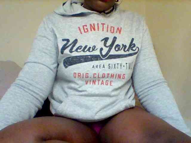 Sexxy-slim-honey webcam
