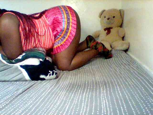 Sexxy-slim-honey webcam