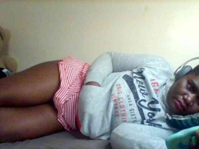 Sexxy-slim-honey webcam