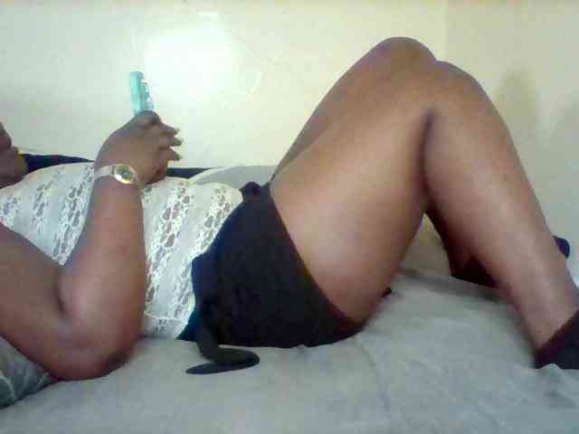Sexxy-slim-honey webcam