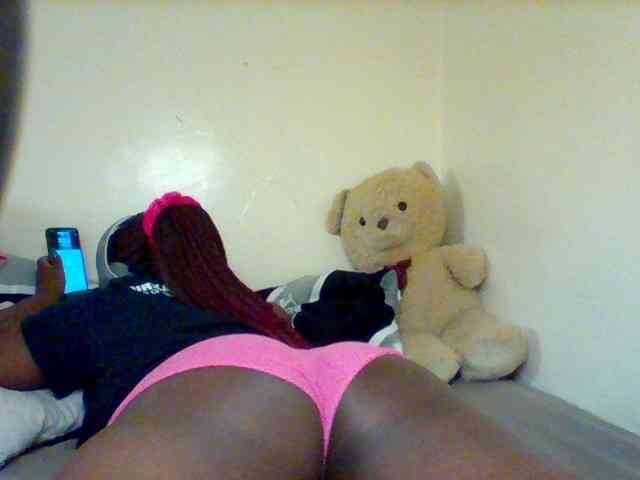 Sexxy-slim-honey webcam